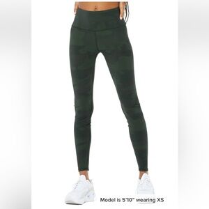 Alo yoga high waist vapor legging - cami - hunter green - XS - like new